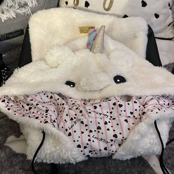 Rare betsey johnson backpack hoodie white plush fur unicorn rainbow HTF main image 14